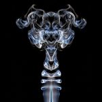 incenso fumo specchio